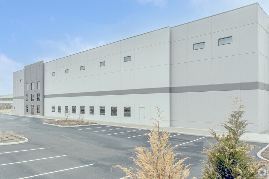 More Photos Of 520 Jersey Ave, New Brunswick Warehouse For Lease