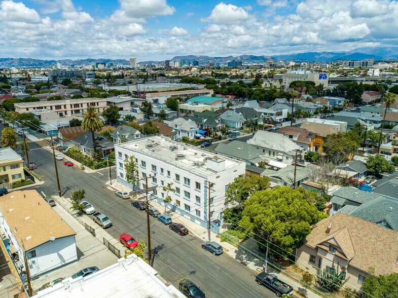 More Photos Of 1984 Park Grove Ave, Los Angeles Apartments For Sale