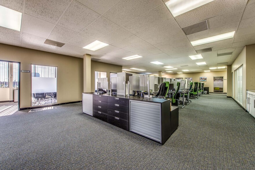 More Photos Of 1301 E Orangewood Ave, Anaheim Office For Sale