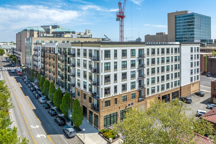More Photos Of 265 E State St, Columbus Apartments For Lease