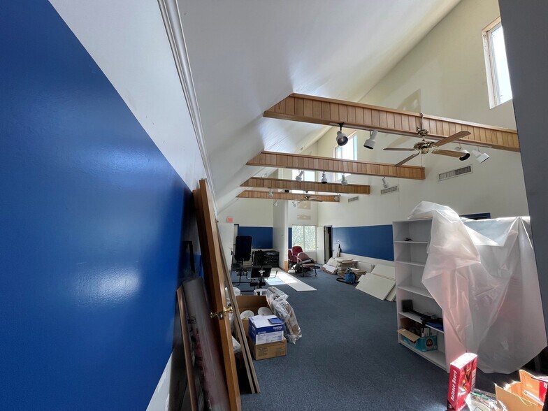 More Photos Of 4140 Crain Hwy, Waldorf Office For Sale
