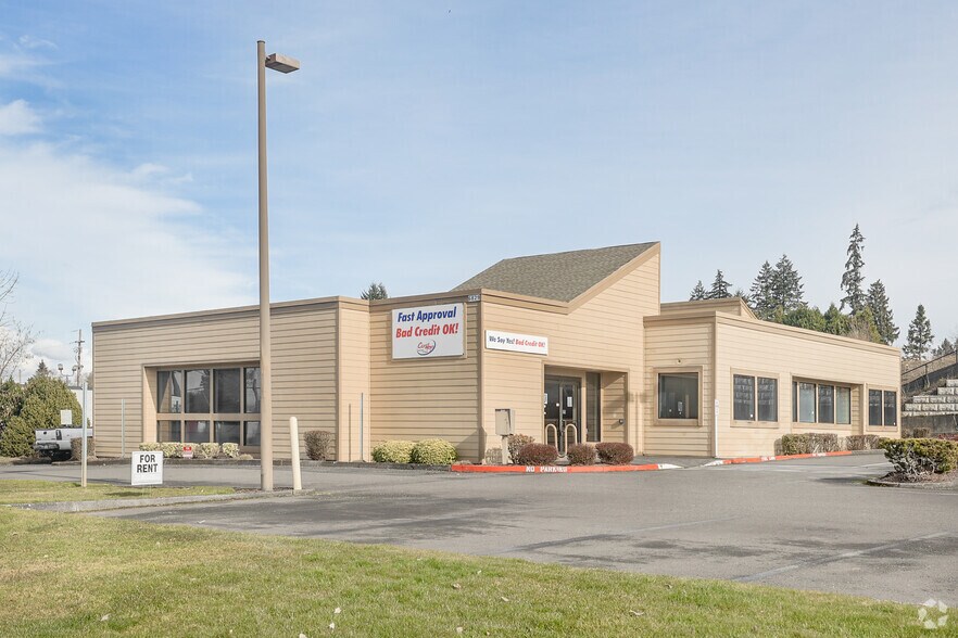 More Photos Of 6829 NE Highway 99, Vancouver Bank For Lease