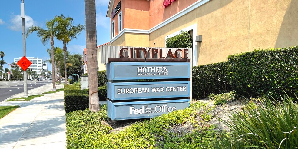 More Photos Of 2791 N Main St, Santa Ana Unknown For Lease