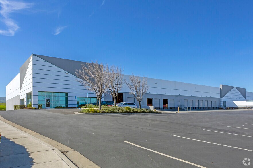 Primary Photo Of 25201-25315 S Schulte Rd, Tracy Distribution For Lease