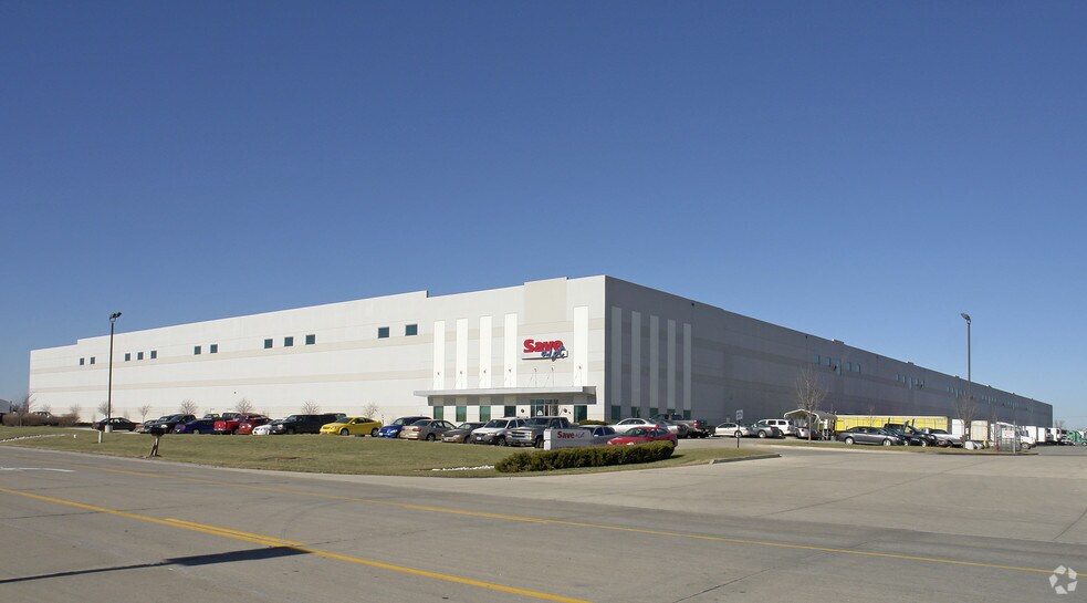 More Photos Of 29 W Gateway Commerce Dr, Edwardsville Distribution For Lease