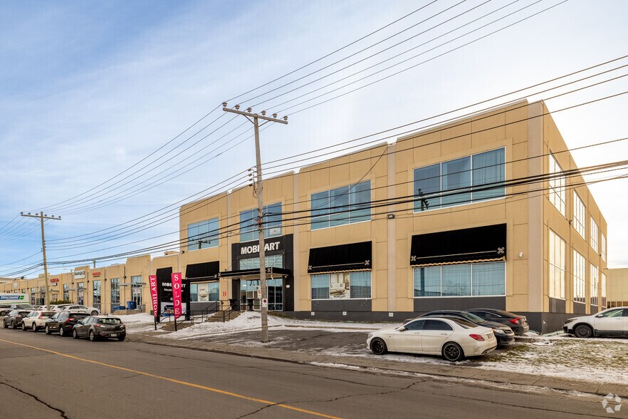 More Photos Of 8270-8310 Ch Devonshire, Mt Royal Unknown For Lease