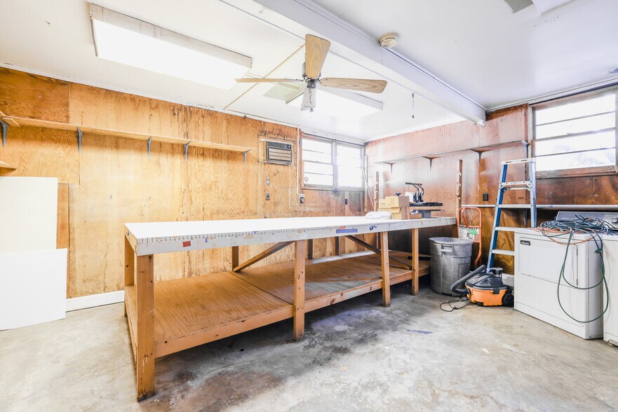 More Photos Of 112 E Derenne Ave, Savannah Office For Sale