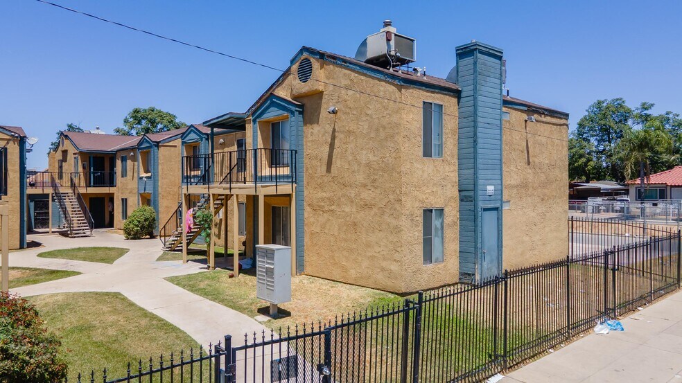 More Photos Of 1010 Beale Ave, Bakersfield Apartments For Sale