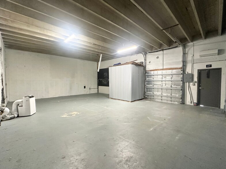 More Photos Of 1211 Okeechobee Rd, West Palm Beach Warehouse For Lease