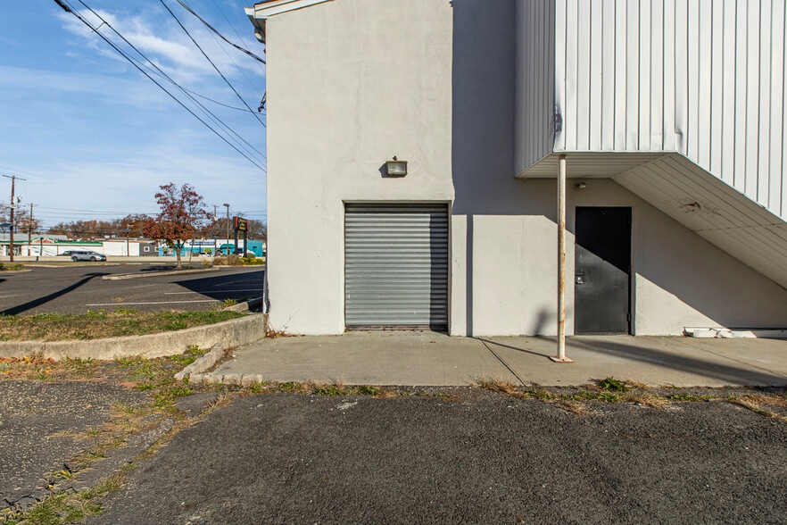 More Photos Of 482 Rt-38, Maple Shade Township Freestanding For Sale