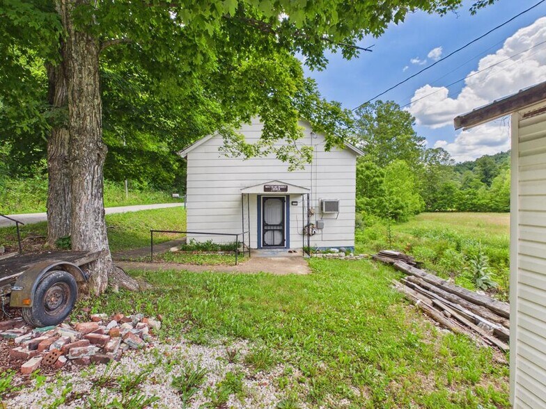 More Photos Of 2071 Mattie Rd, Louisa Religious Facility For Sale