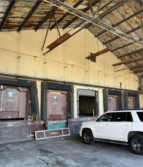 More Photos Of 5701-5755 International Blvd, Oakland Warehouse For Lease