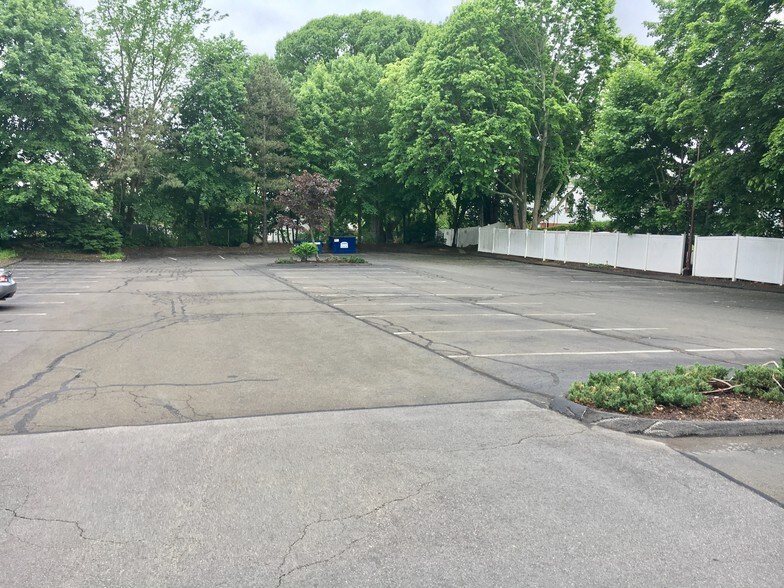 More Photos Of 5 S Main St, Branford Medical For Sale