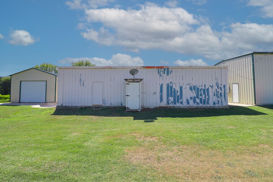 More Photos Of 415 TX-36, Caldwell Land For Sale