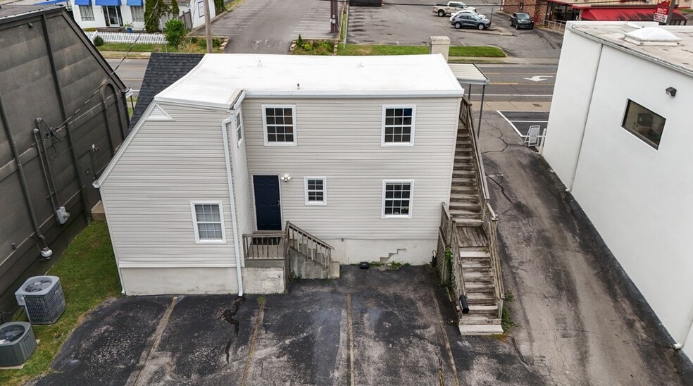 More Photos Of 4105 Hillsboro Cir, Nashville Office For Sale