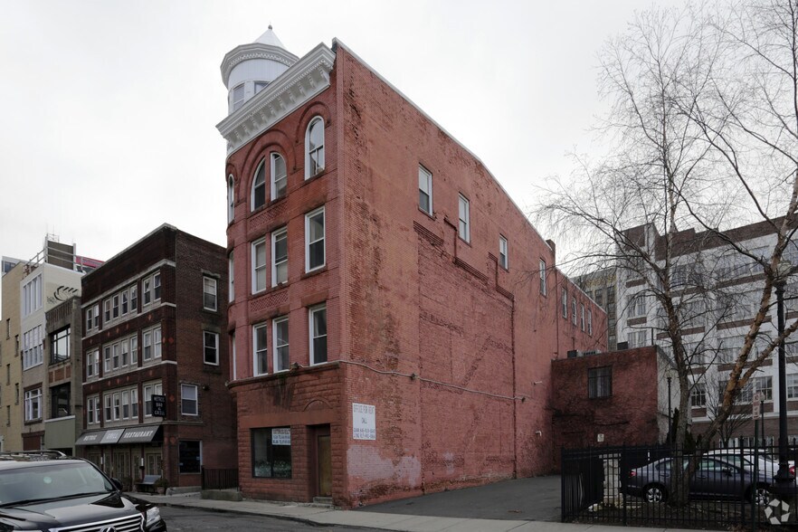 More Photos Of 49 Cannon St, Bridgeport Medical For Sale