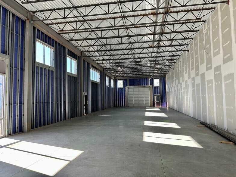 More Photos Of 10701 Clear Creek Commerce Dr, Charlotte Warehouse For Lease