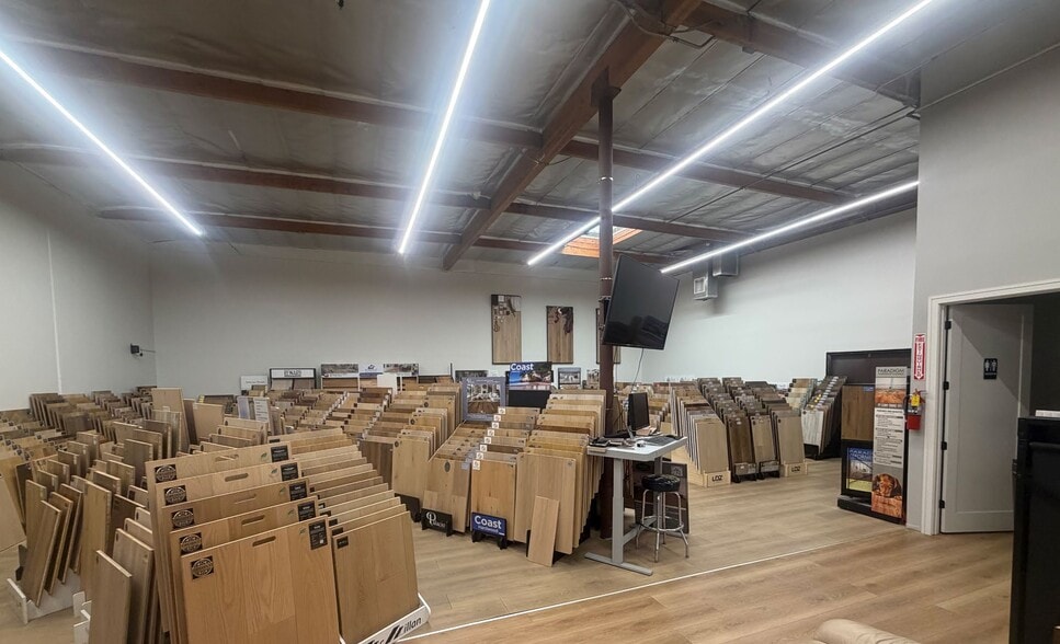 More Photos Of 2451 Pomona Rd, Corona Warehouse For Sale