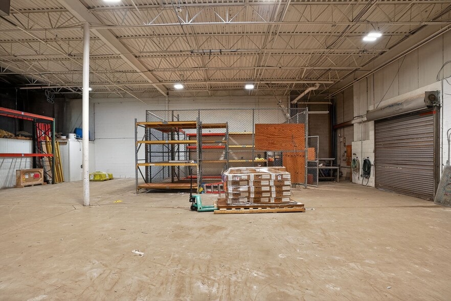 More Photos Of 16000 Trade Zone Ave, Upper Marlboro Warehouse For Sale