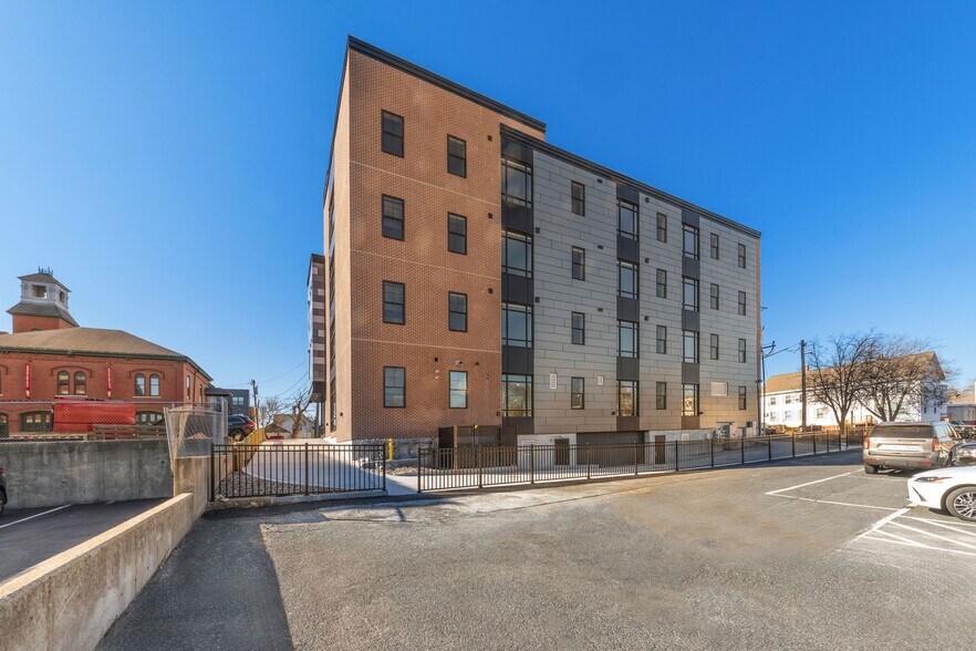 More Photos Of 21 Summer St, Natick Apartments For Lease