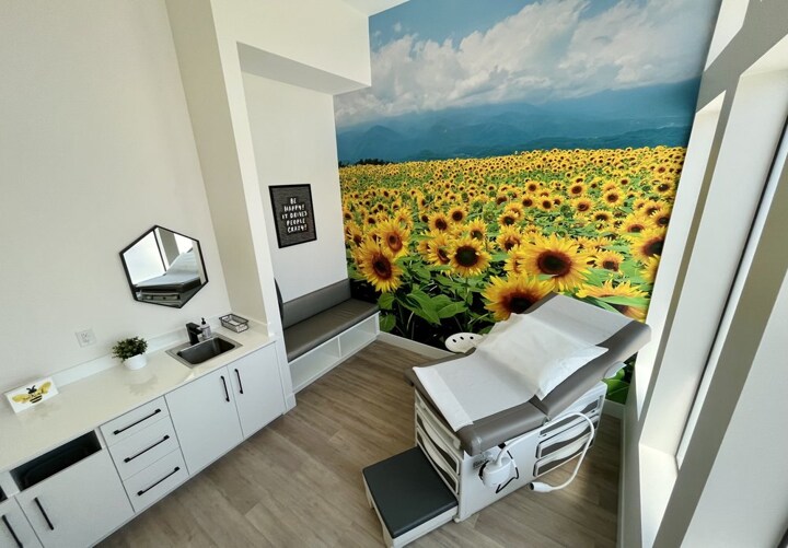 More Photos Of 13052 Dallas Pky, Frisco Medical For Sale