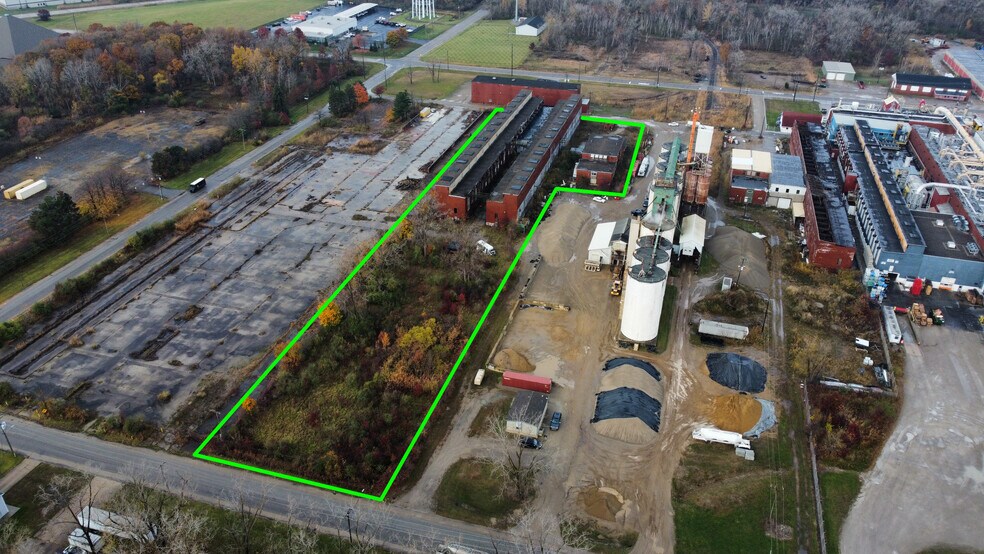 More Photos Of 2541-2551 Mills St, Marysville Manufacturing For Sale
