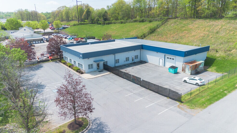 Primary Photo Of 1008 Rising Ridge Rd, Mount Airy Warehouse For Lease