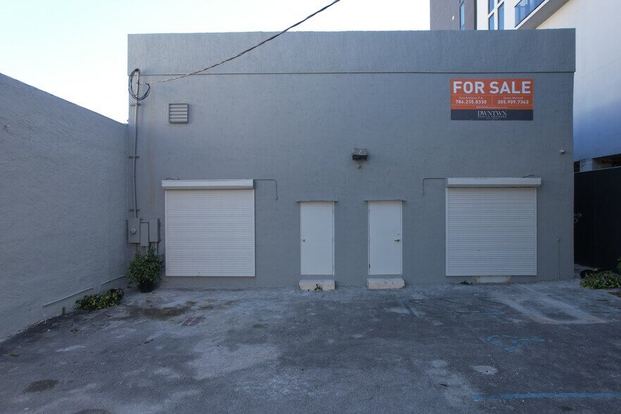 More Photos Of 128 NW 25th St, Miami Unknown For Lease