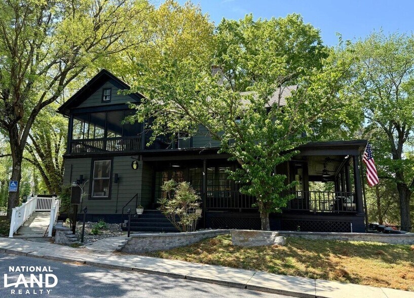 More Photos Of 4 S 1st St, Denton Specialty For Sale