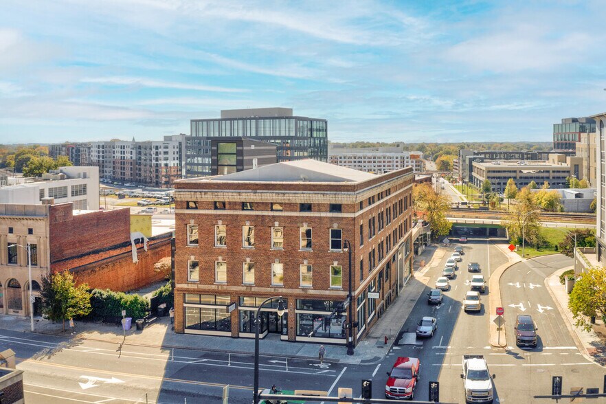 More Photos Of 300 E Main St, Durham Office Residential For Lease