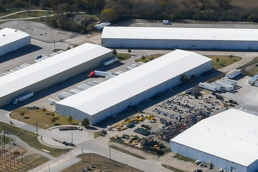 More Photos Of 5091 Dakota Ln, Denton Warehouse For Sale