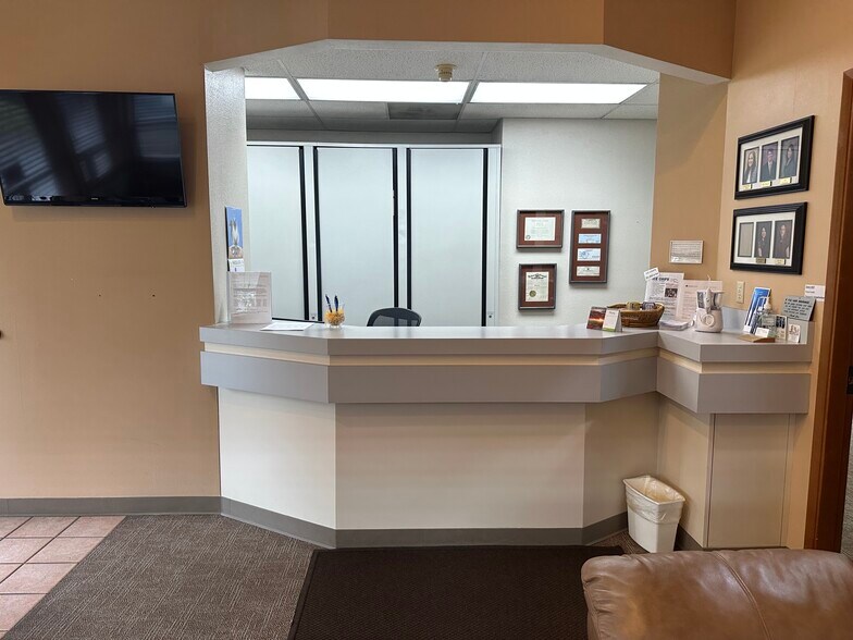 More Photos Of 14818 Pacific Ave S, Tacoma Medical For Sale