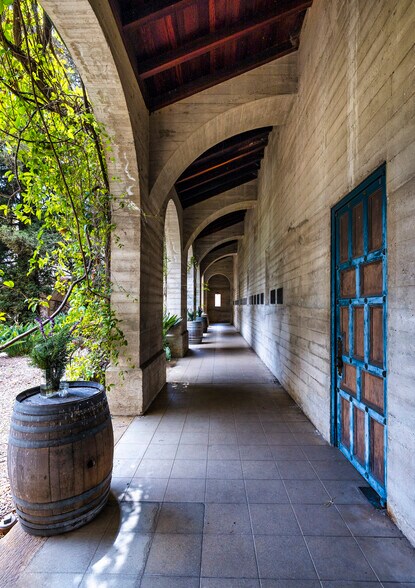 More Photos Of 2300 Garden St, Santa Barbara Schools For Sale