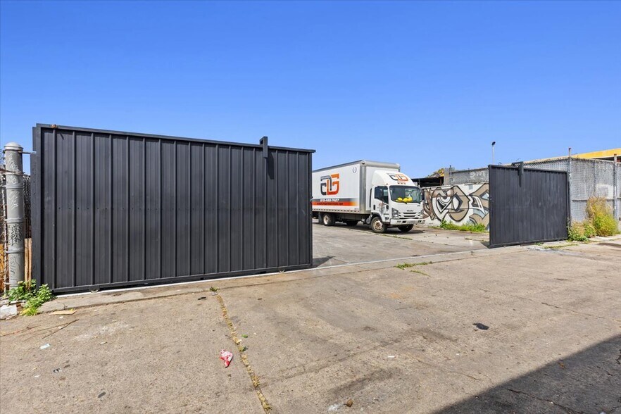 More Photos Of 2249 Imperial Ave, San Diego Restaurant For Sale