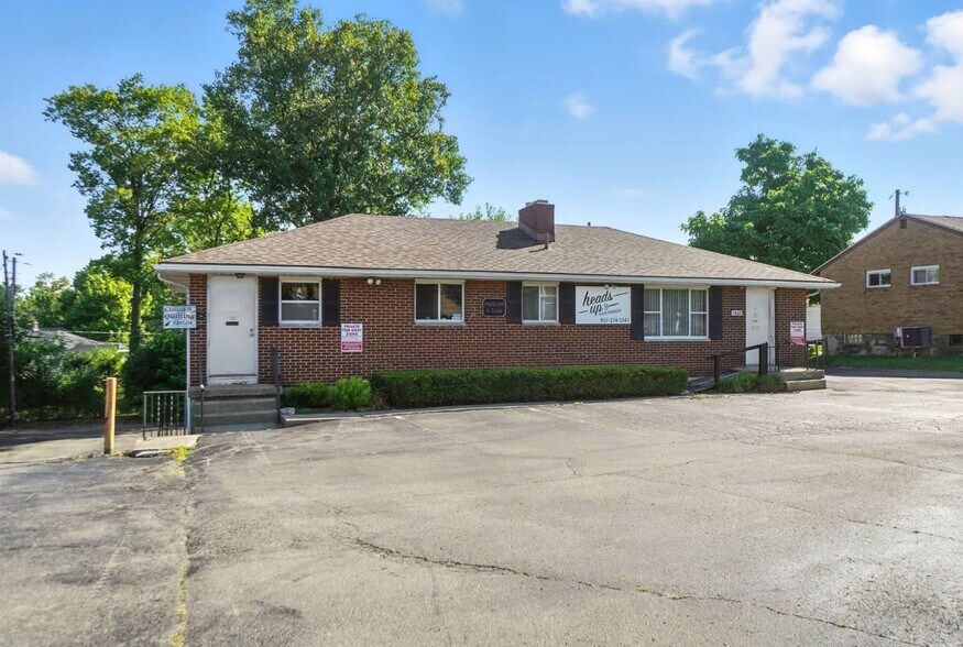 More Photos Of 5402-5404 N Main St, Dayton Office For Sale