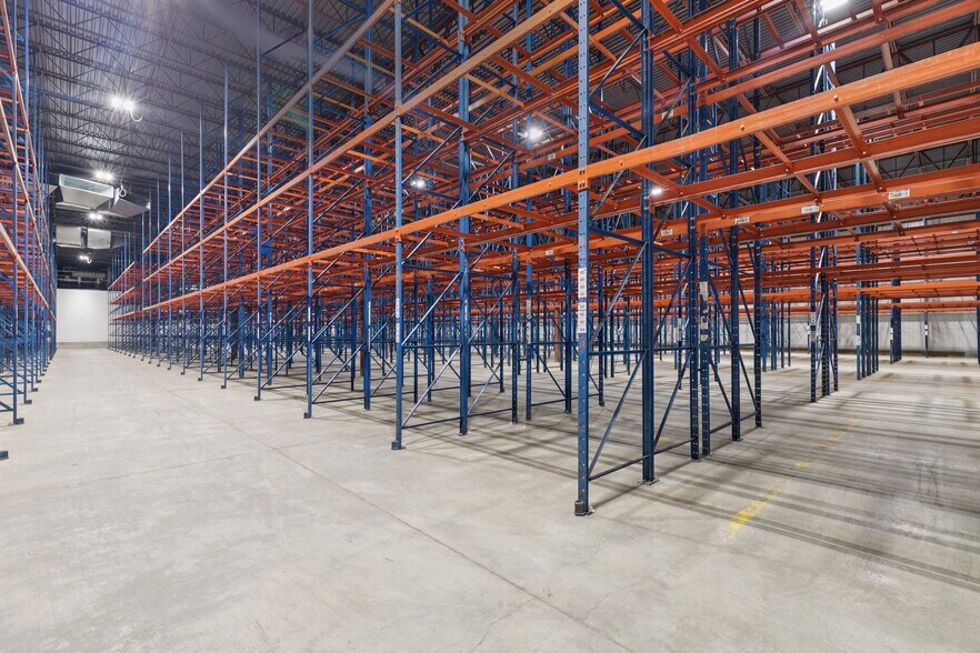 More Photos Of 380 Willow Springs Ln, York Refrigeration Cold Storage For Lease