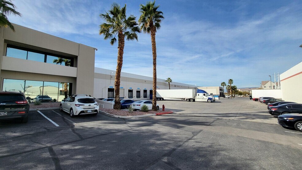 More Photos Of 3326 Ponderosa Way, Las Vegas Warehouse For Lease