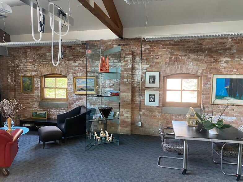 More Photos Of 324 S 400 W, Salt Lake City Office Residential For Lease