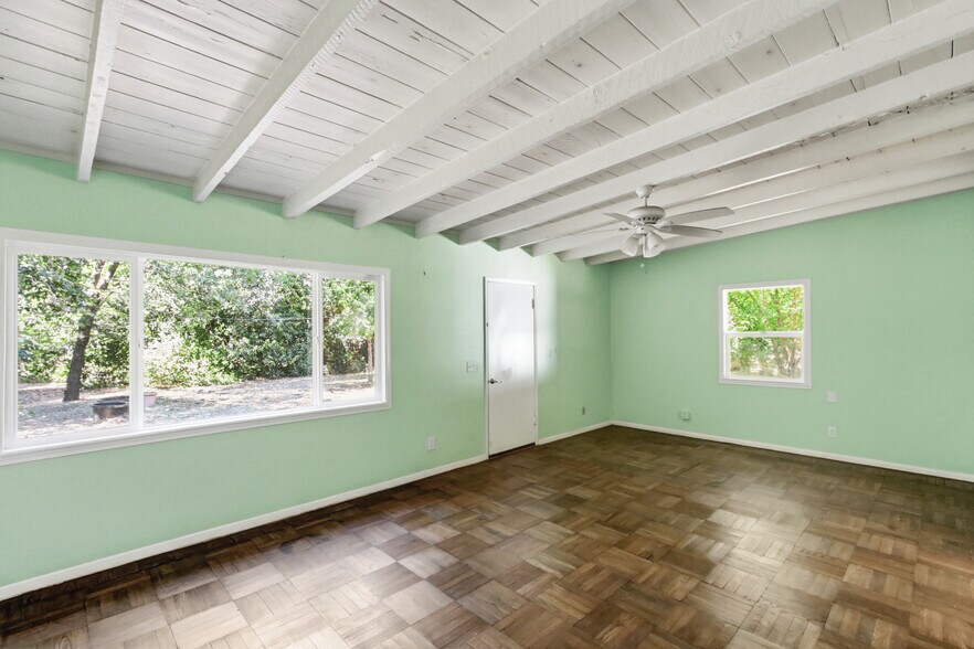 More Photos Of 4833 College Oak Dr, Sacramento Multifamily For Sale
