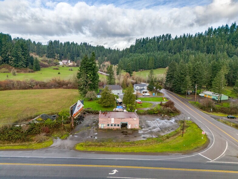 More Photos Of 26555 Salmon River Hwy, Grand Ronde Flex For Sale