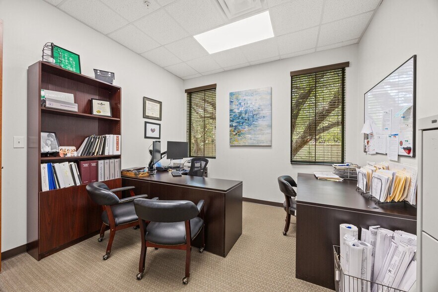 More Photos Of 301 Denali Pass, Cedar Park Office For Sale