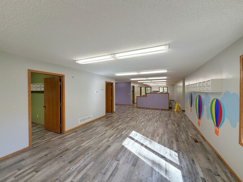 More Photos Of 14387 Edgewood Dr, Baxter Office For Lease
