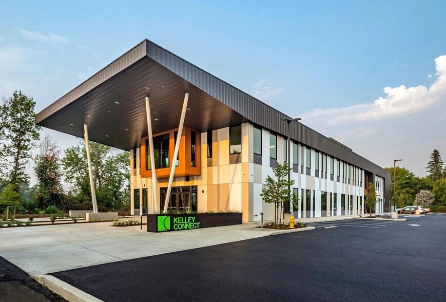 More Photos Of 3521 Avion Dr, Medford Flex For Lease