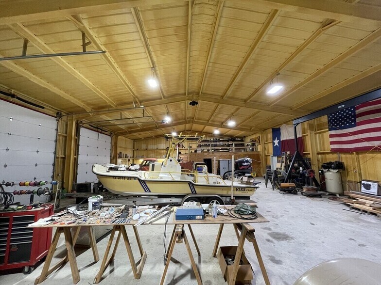 More Photos Of 1800 FM 775, Seguin Warehouse For Sale
