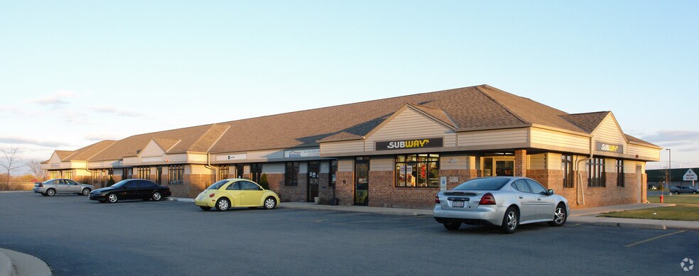 Primary Photo Of N168W22710-N168W22730 Prairie View Ln, Jackson Unknown For Lease