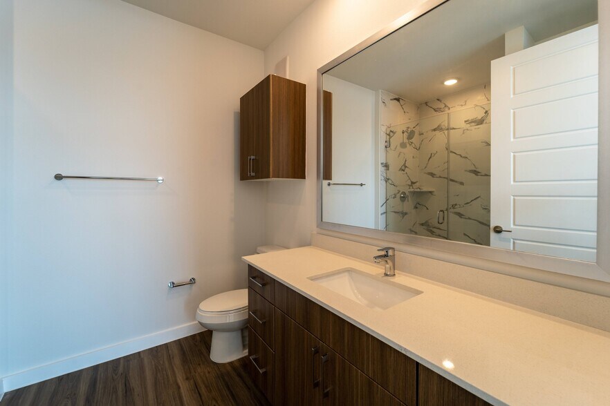 More Photos Of 2832 E Martin Luther King Jr Blvd, Austin Apartments For Lease