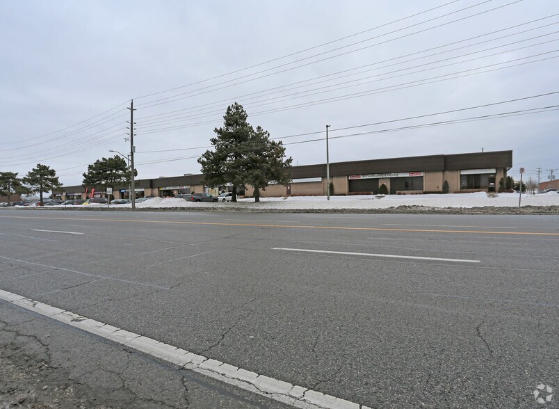 More Photos Of 963-979 Brock Rd, Pickering Flex For Lease