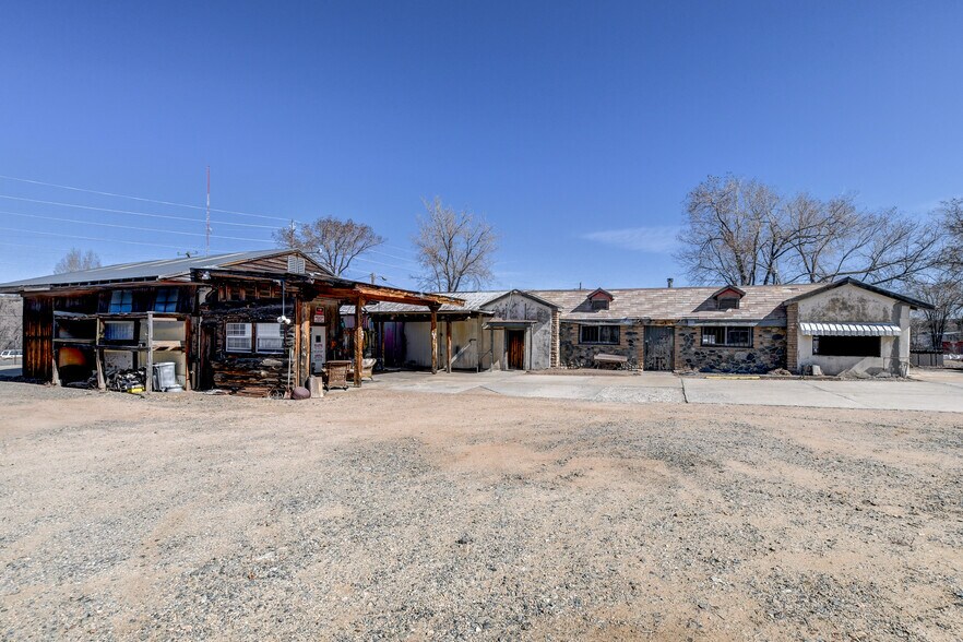More Photos Of 495 E Z St, Prescott Showroom For Sale