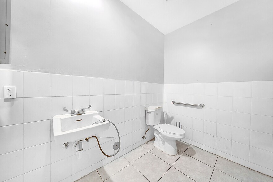 More Photos Of 1801 SW 8th St, Miami General Retail For Sale