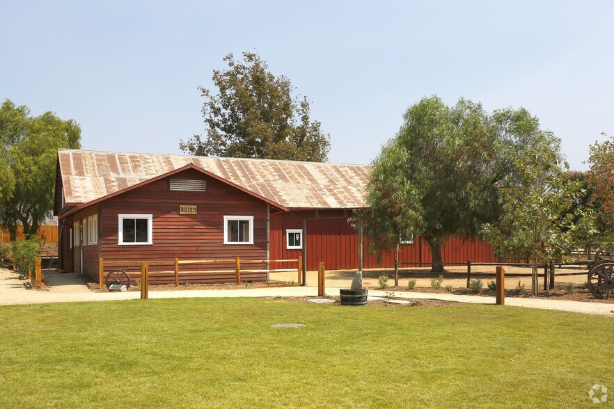 More Photos Of 32115 Hwy 79 S, Temecula Unknown For Lease